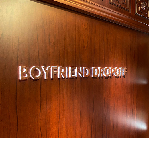 Boyfriend Dropoff in Landmark